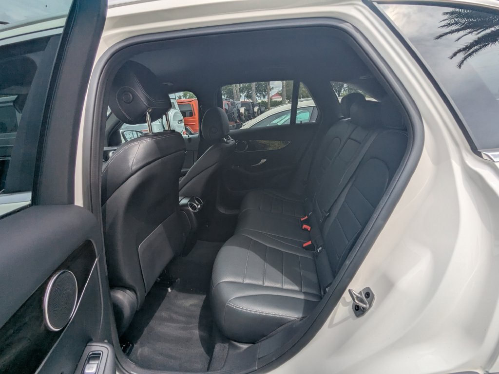 Used 2022 Mercedes-Benz GLC 300 4MATIC w/ Driver Assistance Package image 52