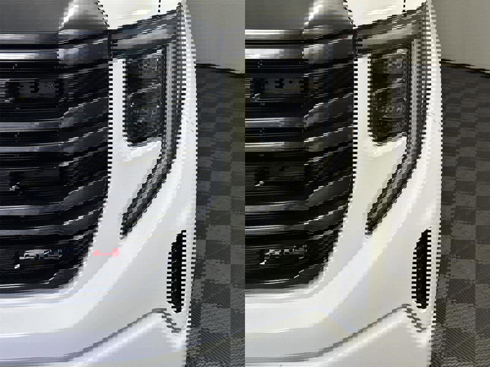 Used 2022 GMC Sierra 1500 AT4 w/ AT4 Preferred Package image 9