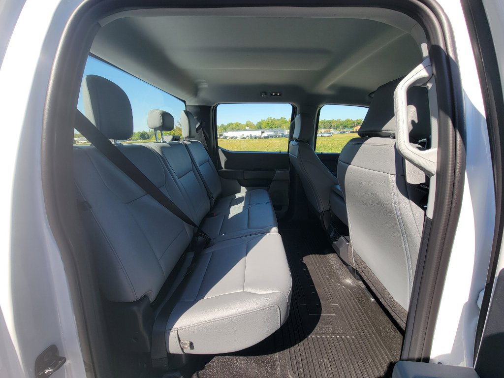 New 2026 Ford F250 XL image 33