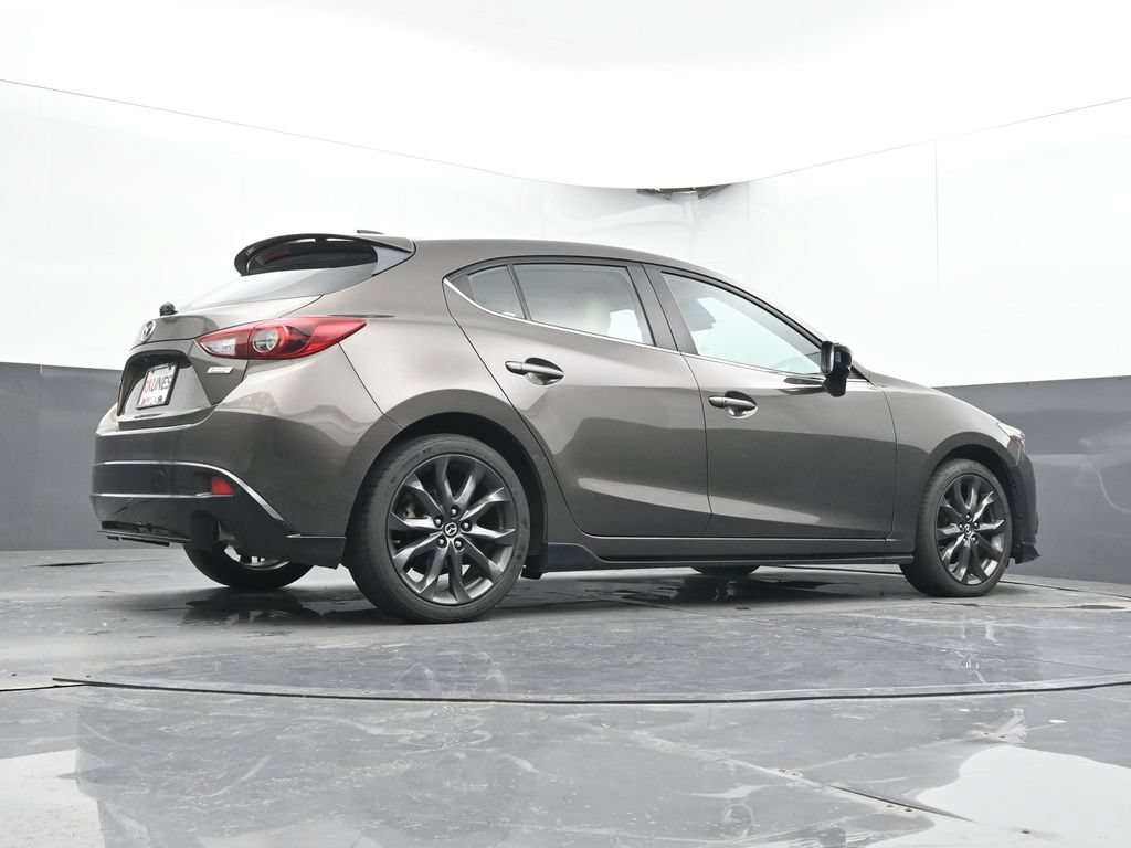 Used 2015 MAZDA MAZDA3 s Grand Touring w/ Technology Package FWD image 22