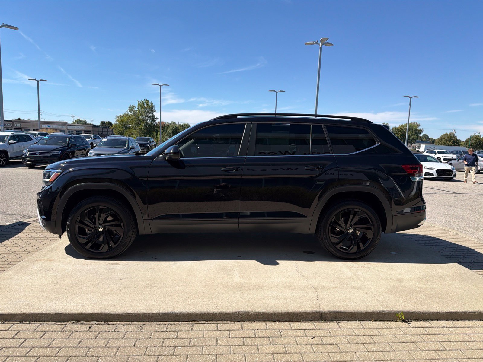 Certified 2023 Volkswagen Atlas SE AWD/4WD image 8