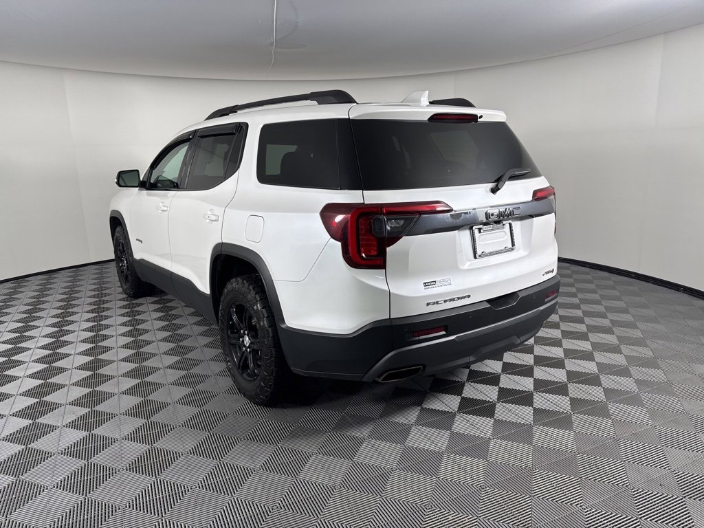 Used 2022 GMC Acadia AT4 w/ GMC Pro Grade Package image 3