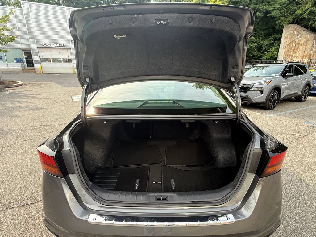 Used 2023 Nissan Altima 2.5 SV AWD/4WD image 26