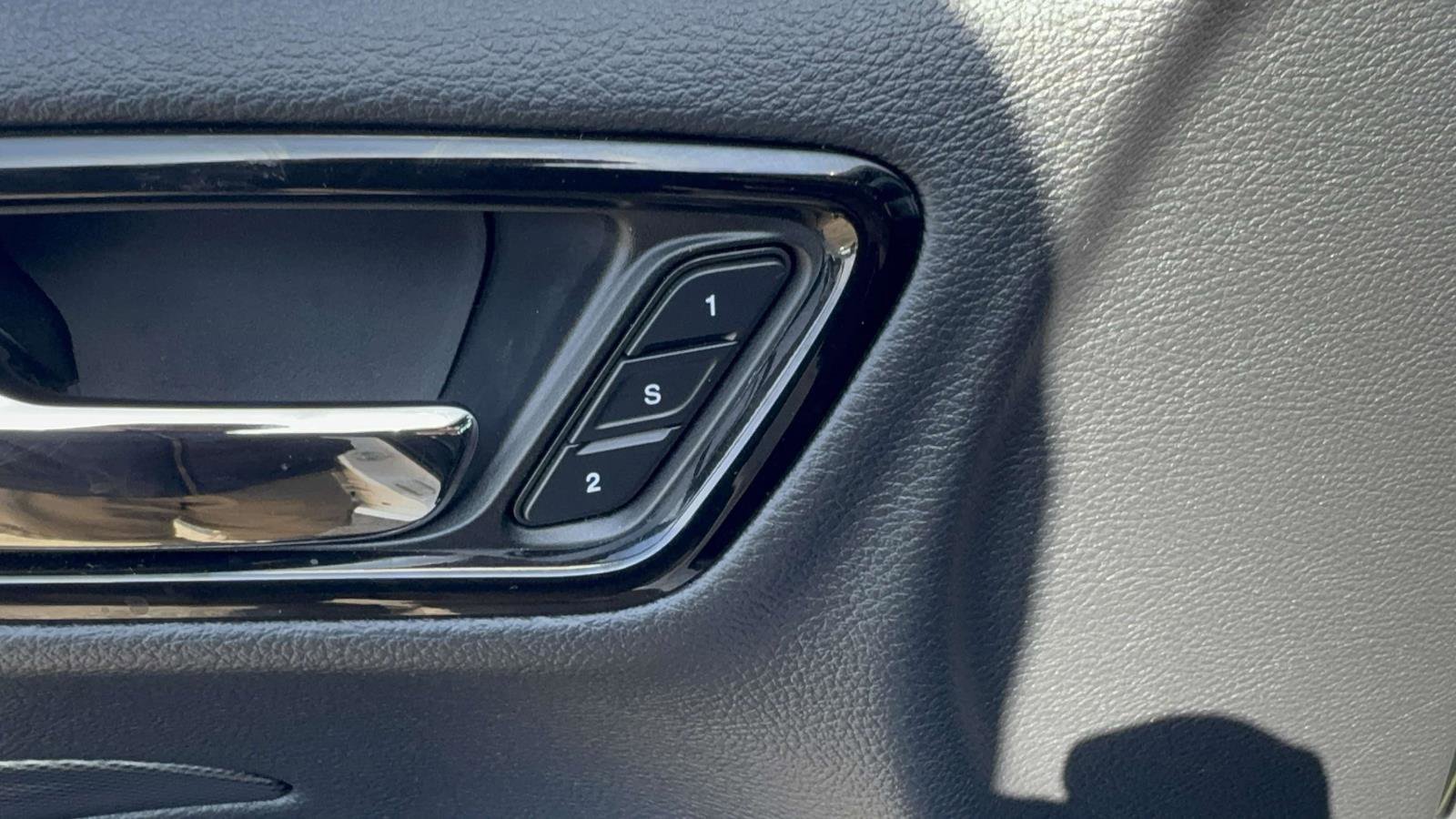 Used 2023 Dodge Durango R/T image 17