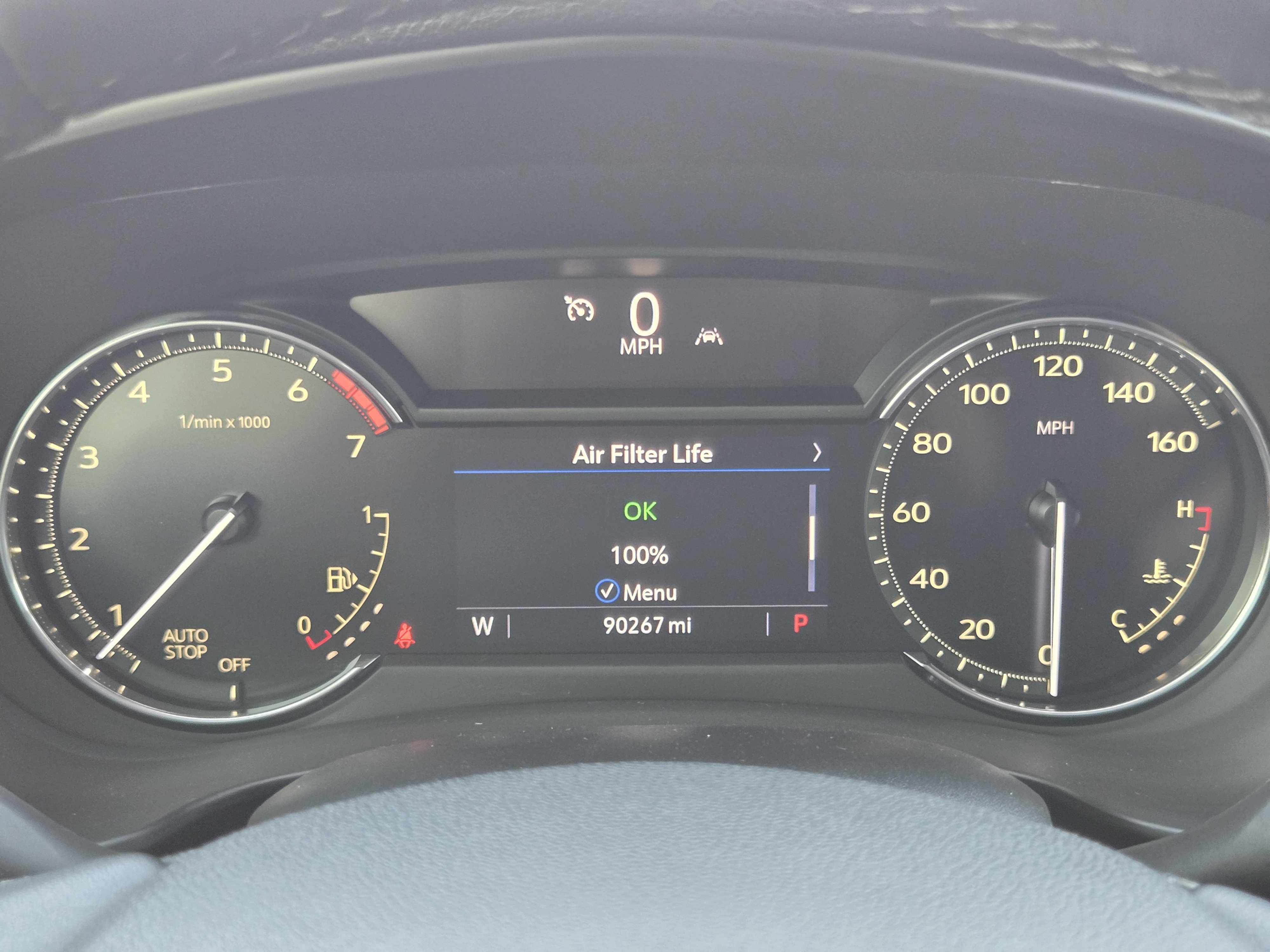 Used 2022 Cadillac XT4 Premium Luxury w/ Enhanced Visibility Package FWD image 12