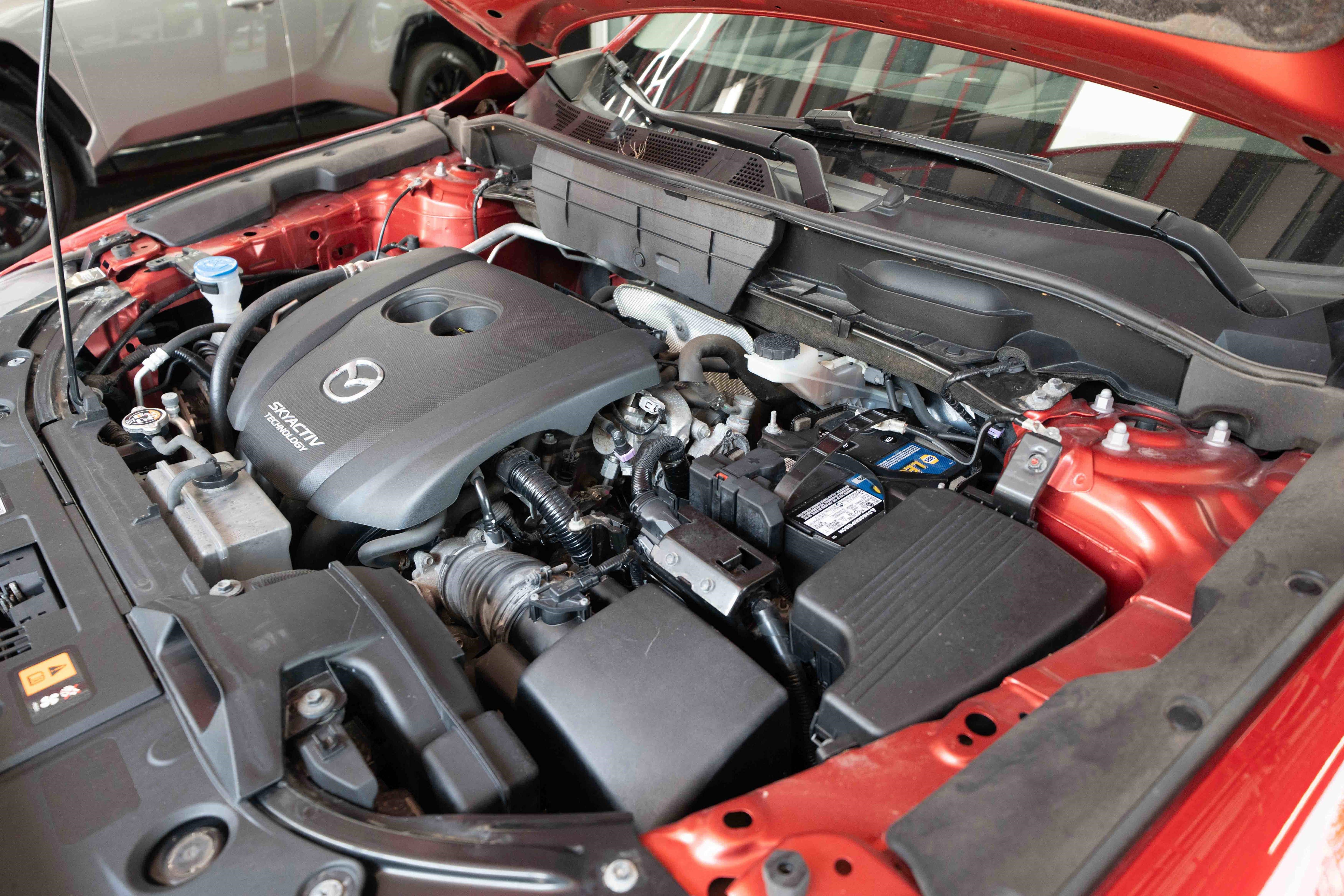 Used 2018 MAZDA CX-5 Touring image 33