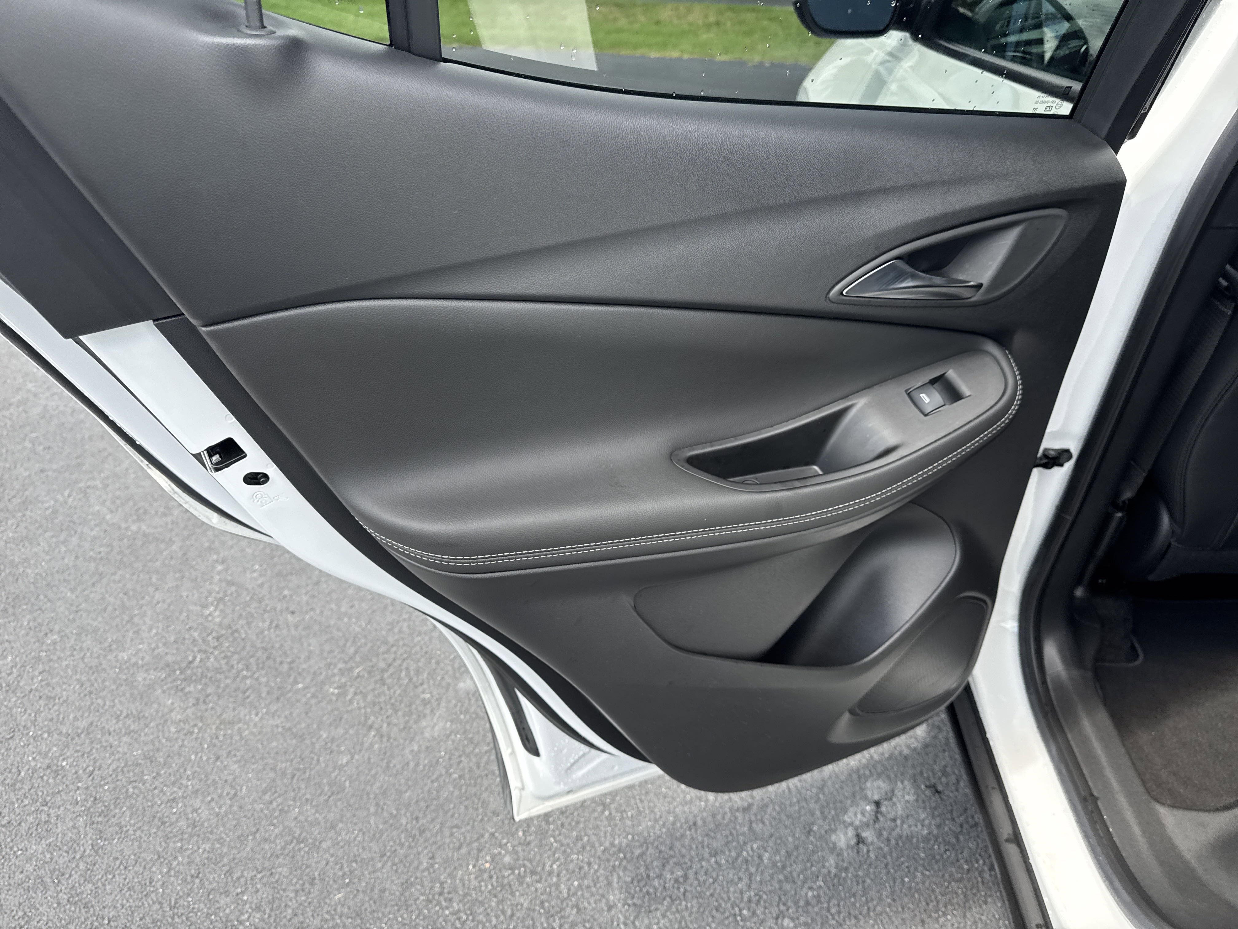 Used 2023 Buick Encore GX Preferred w/ Cold Weather Comfort Package image 26