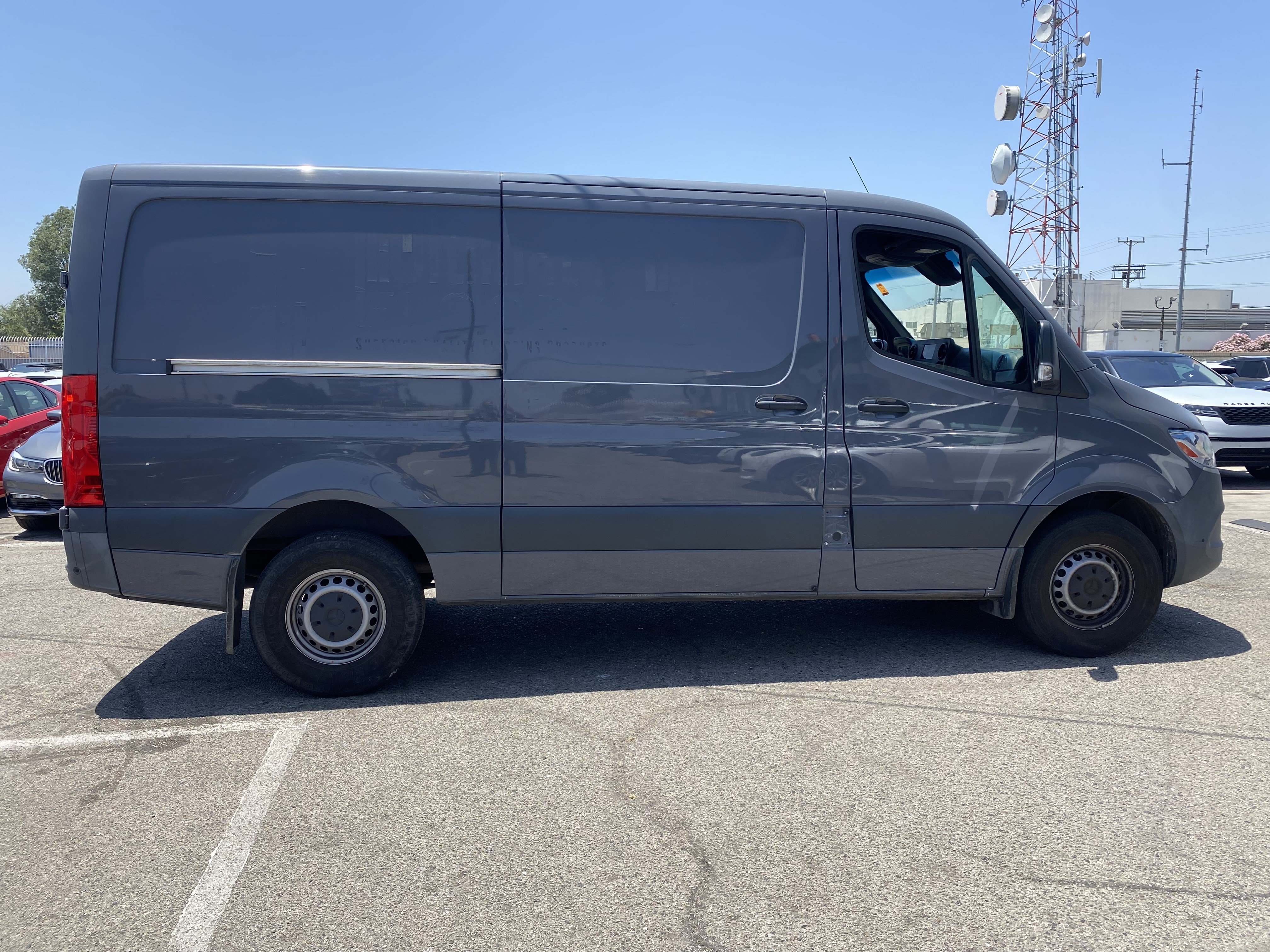 Used 2021 Mercedes-Benz Sprinter 2500 w/ Premium Package image 22