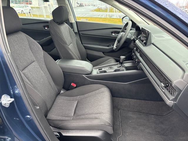 Used 2023 Honda Accord EX image 22
