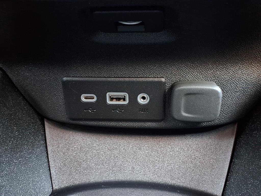 Used 2025 Chevrolet Malibu LS w/ LPO, Floor Liner Package image 6