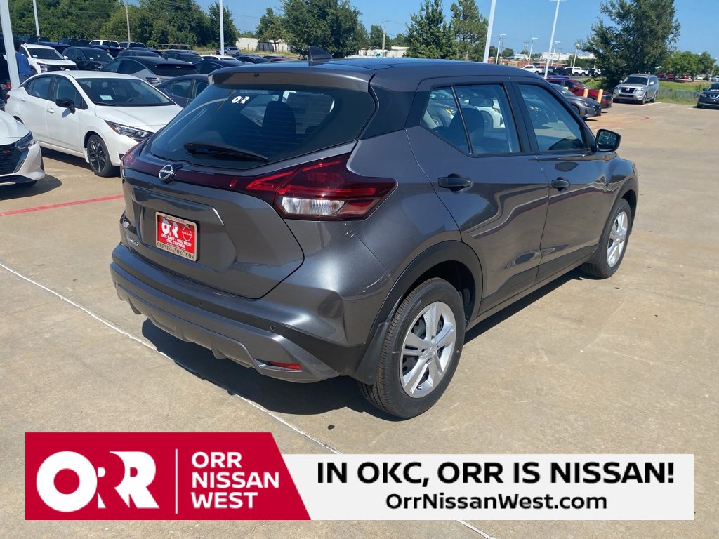 New 2025 Nissan Kicks Play S image 5