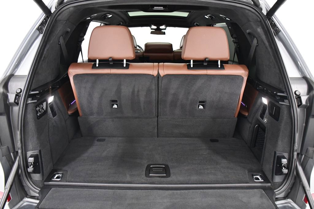 Used 2024 BMW X7 xDrive40i w/ M Sport Package image 23