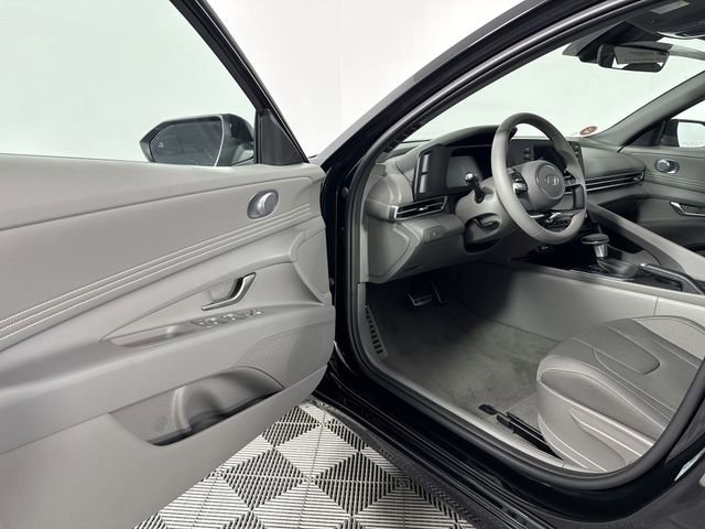 New 2026 Hyundai Elantra Sport image 12