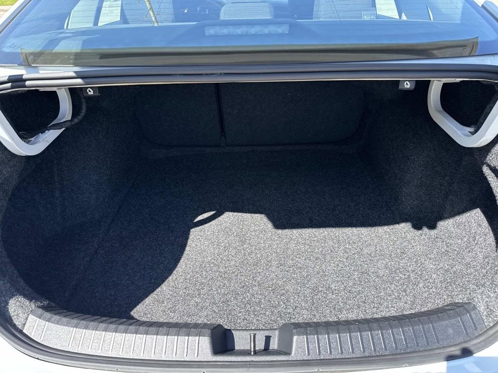 Used 2025 Volkswagen Jetta S image 10