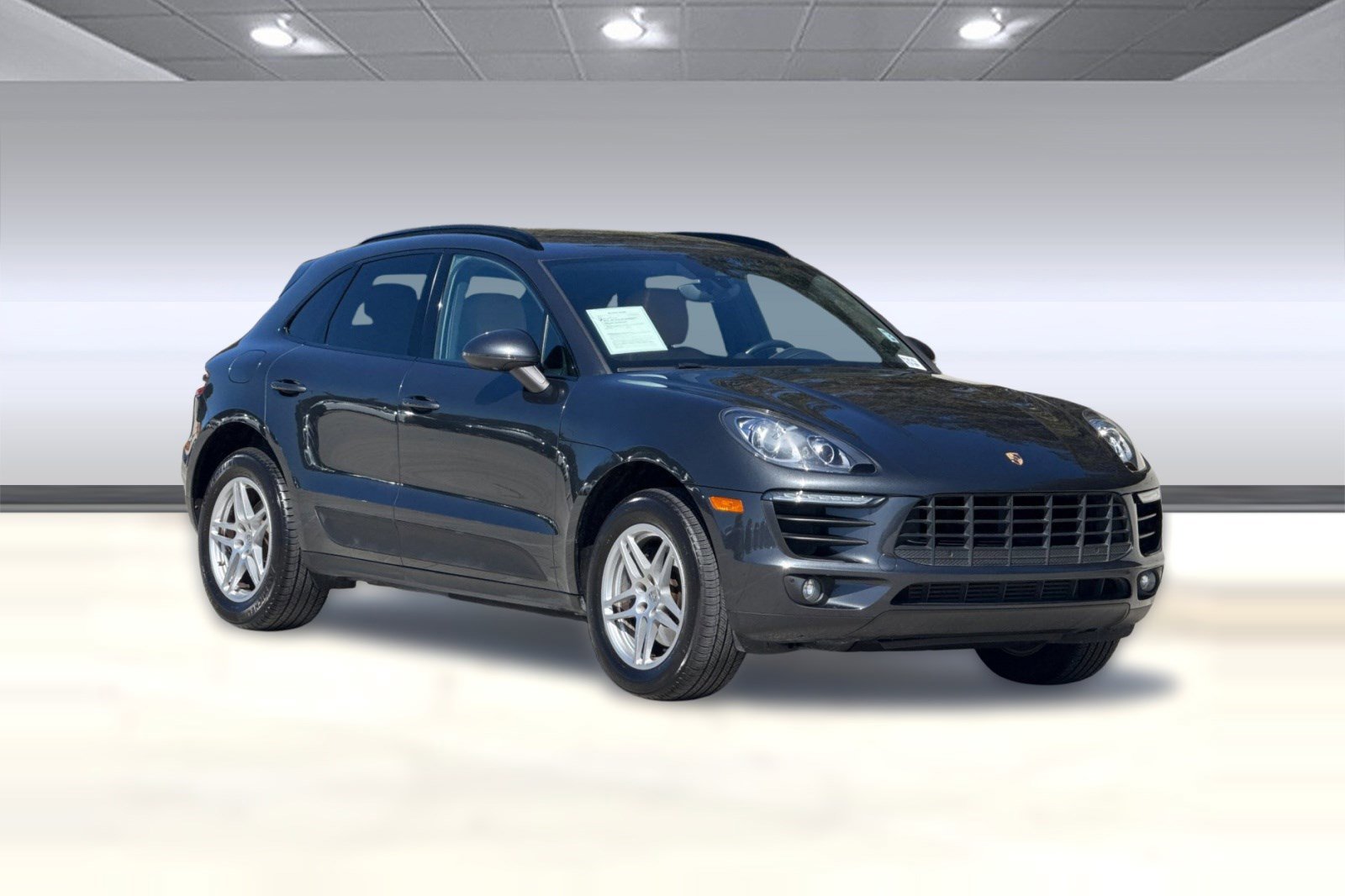 Used 2017 Porsche Macan AWD/4WD image 6