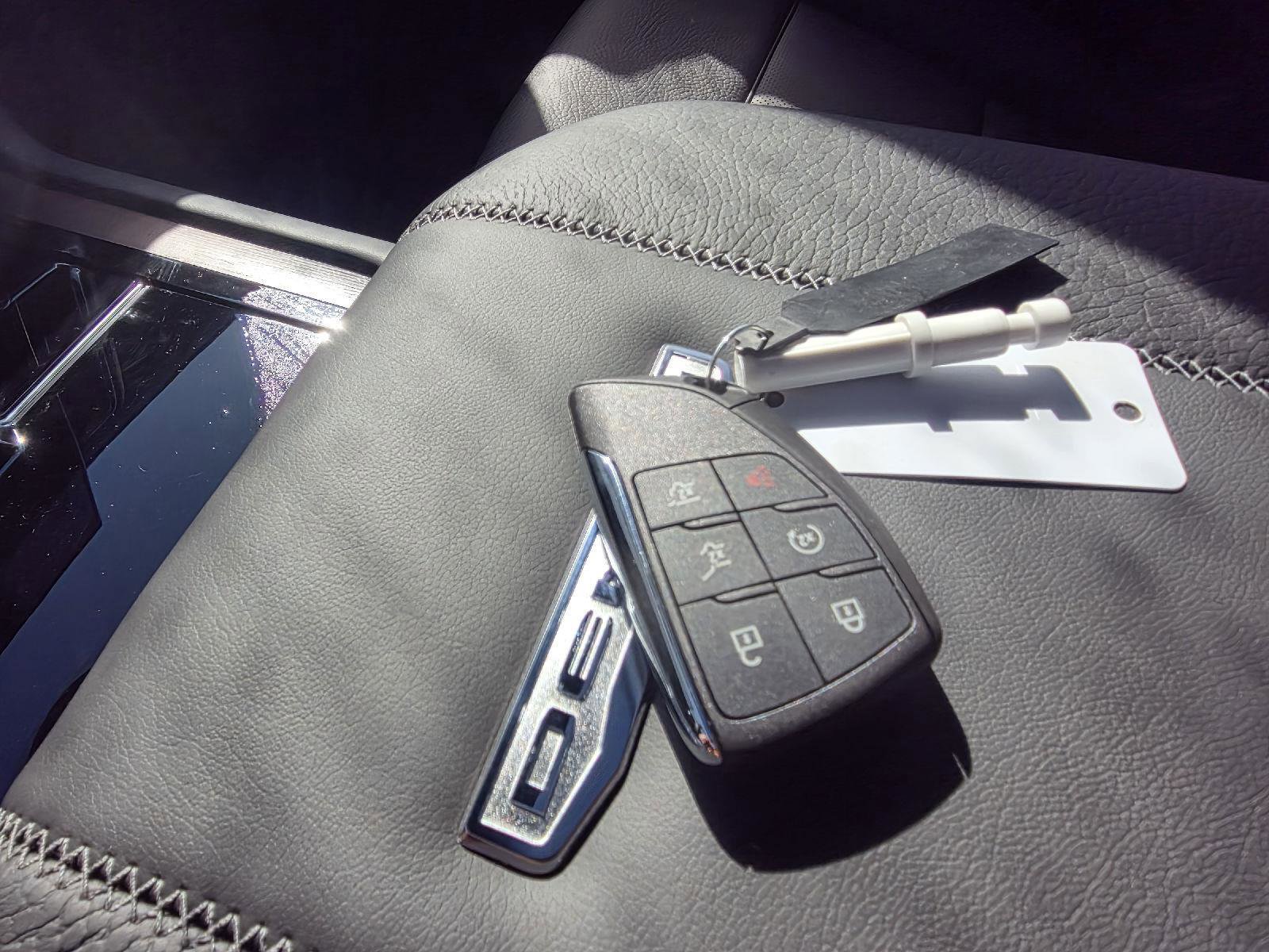 New 2026 GMC Yukon XL Denali w/ Denali Reserve Package image 9