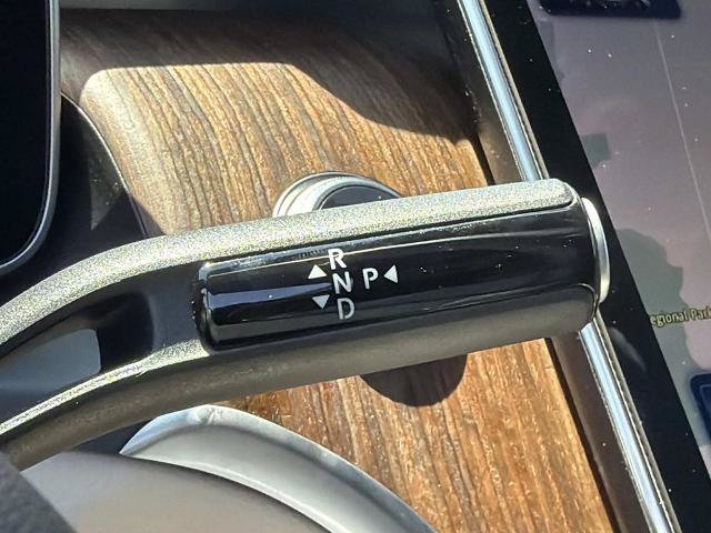 Used 2025 Mercedes-Benz GLC 350e 4MATIC image 26