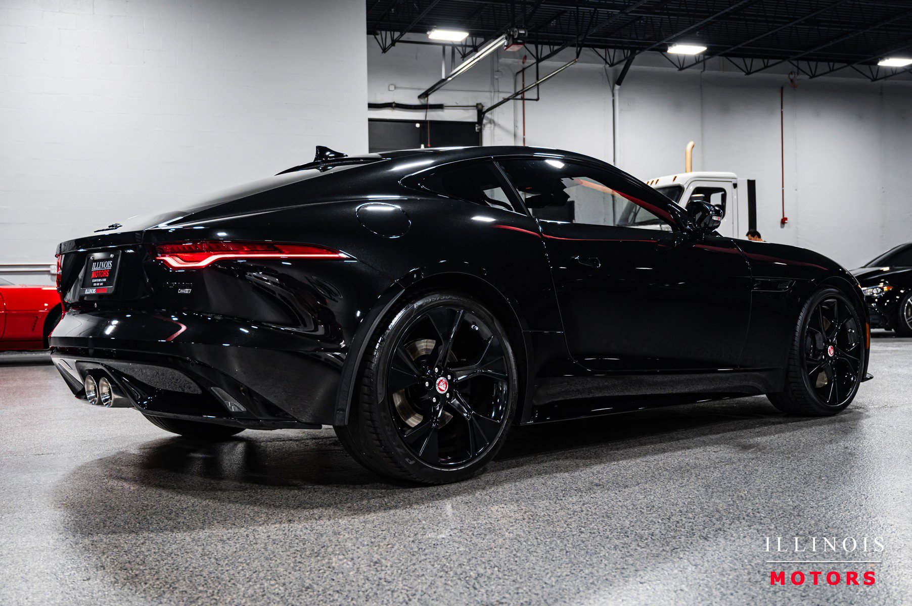 Used 2021 Jaguar F-TYPE R-Dynamic image 5