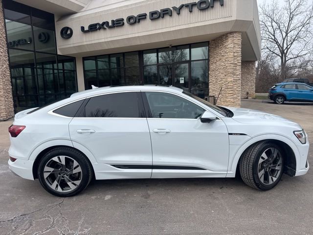 Used 2023 Audi e-tron Premium Plus w/ Premium Plus Package video 2