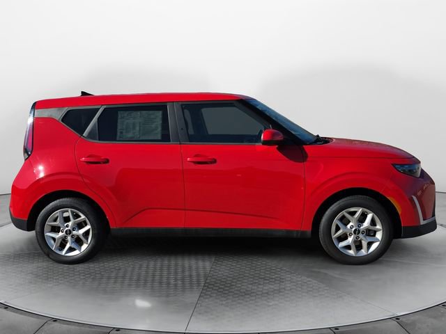 Used 2023 Kia Soul LX w/ Option Group 015 FWD image 6