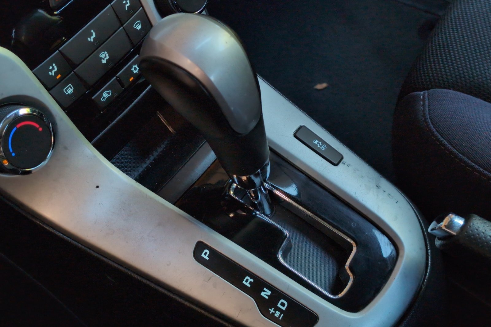 Used 2014 Chevrolet Cruze LT image 21