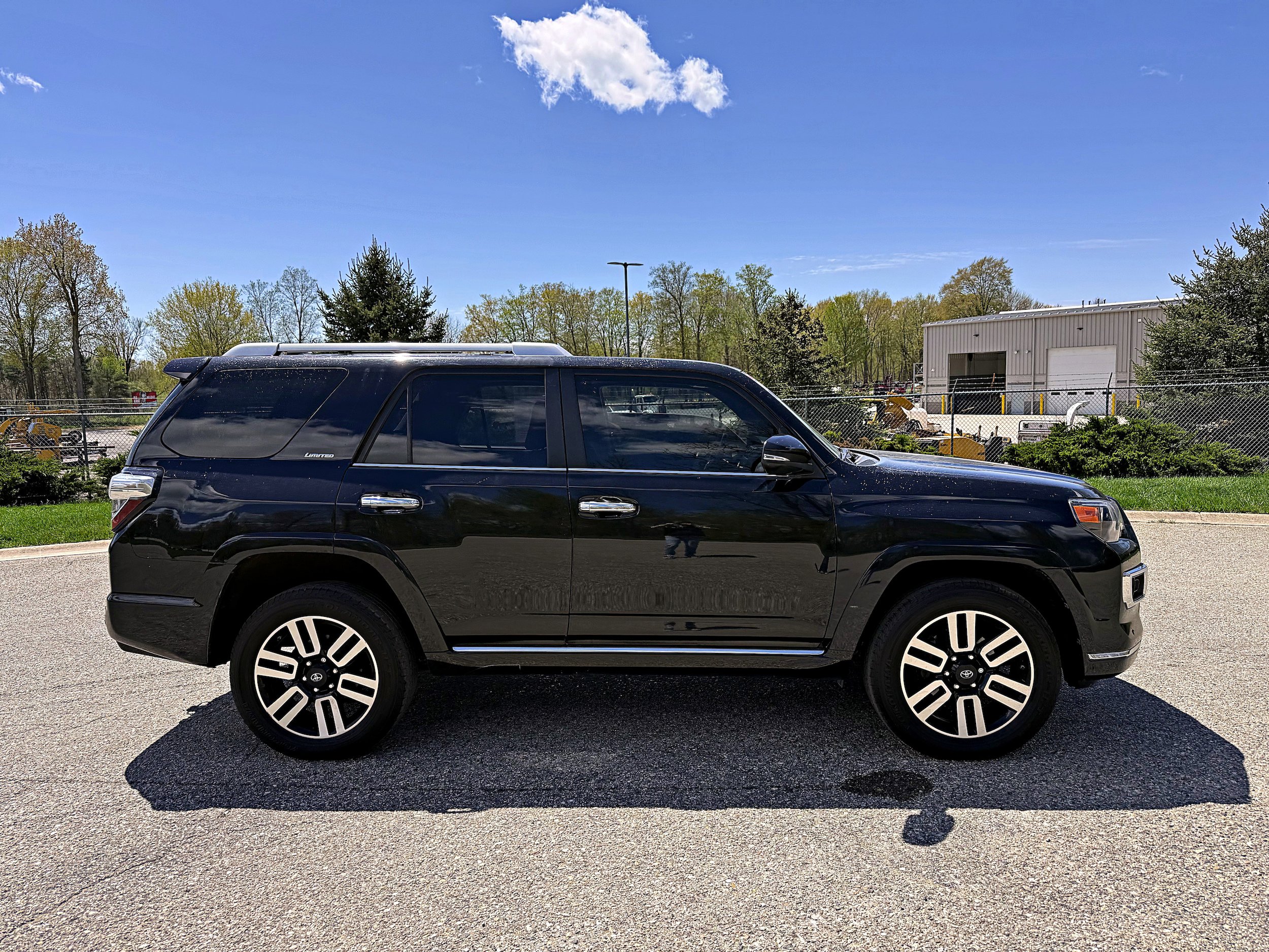Used 2021 Toyota 4Runner Limited AWD/4WD image 10