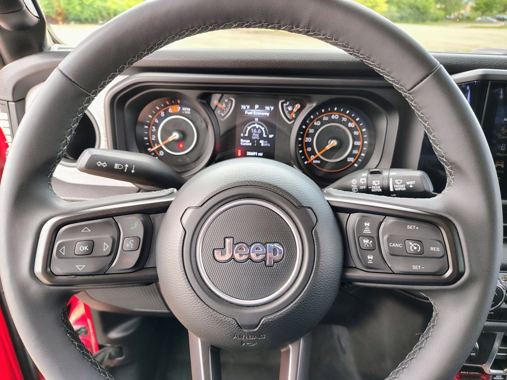 Used 2025 Jeep Wrangler Unlimited Sport AWD/4WD image 37