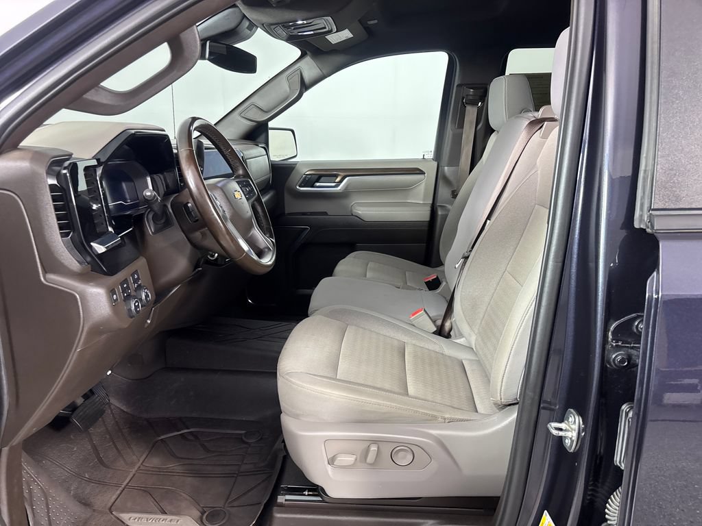 Used 2023 Chevrolet Silverado 1500 LT w/ Max Trailering Package AWD/4WD image 18