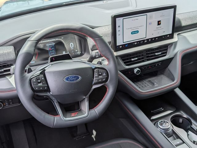 Used 2025 Ford Explorer ST AWD/4WD image 12