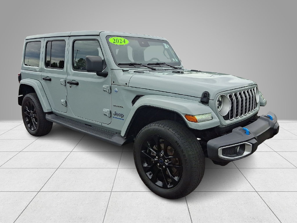 Used 2024 Jeep Wrangler Unlimited Sahara w/ Safety Group AWD/4WD image 4