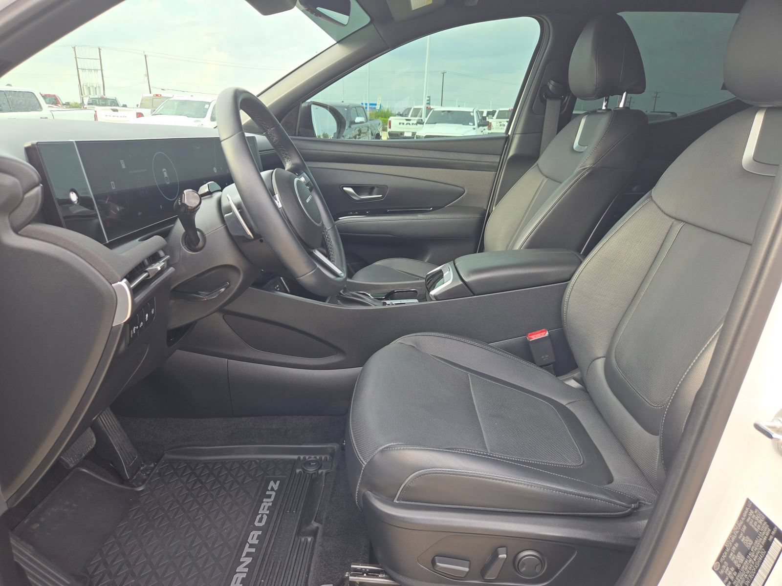 Used 2025 Hyundai Santa Cruz Limited AWD/4WD image 9