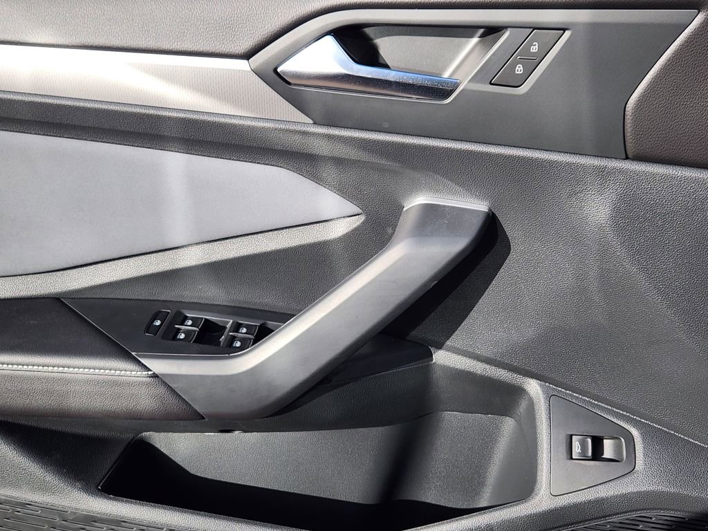 New 2026 Volkswagen Jetta SE FWD image 13