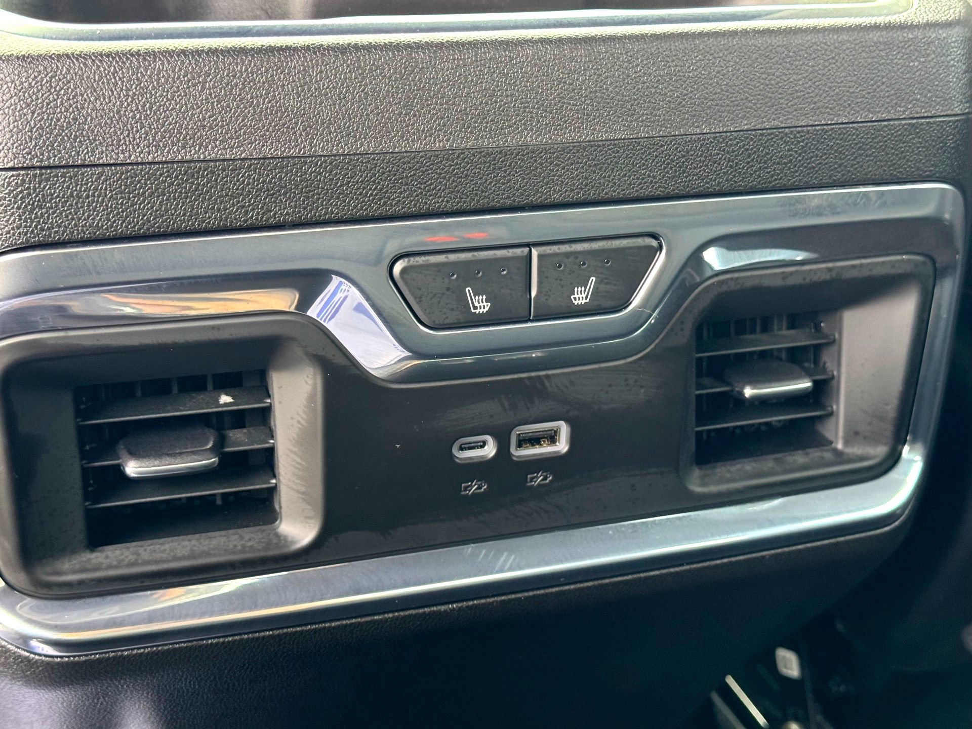 Used 2025 Chevrolet Silverado 2500 High Country w/ High Country Premium Package image 23