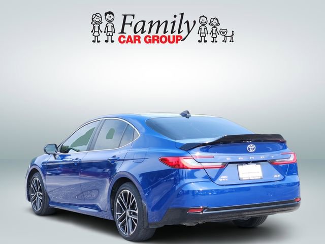 Used 2025 Toyota Camry XLE w/ Premium Plus Package AWD/4WD image 3
