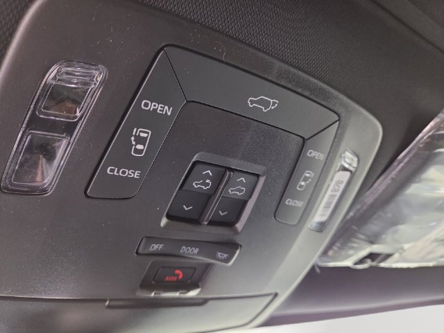 New 2026 Toyota Sienna XSE AWD/4WD image 29