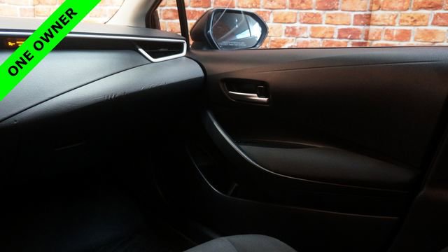 Used 2020 Toyota Corolla LE FWD image 33