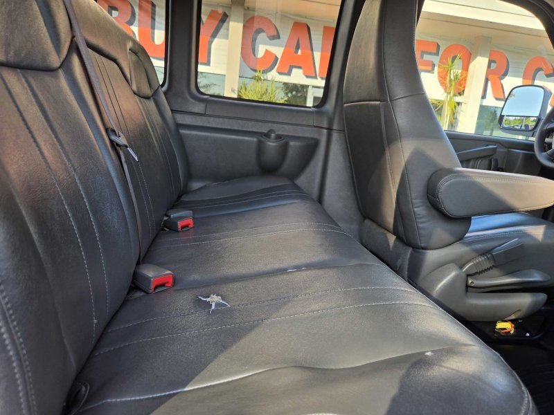 Used 2024 Chevrolet Express 3500 LS RWD image 9