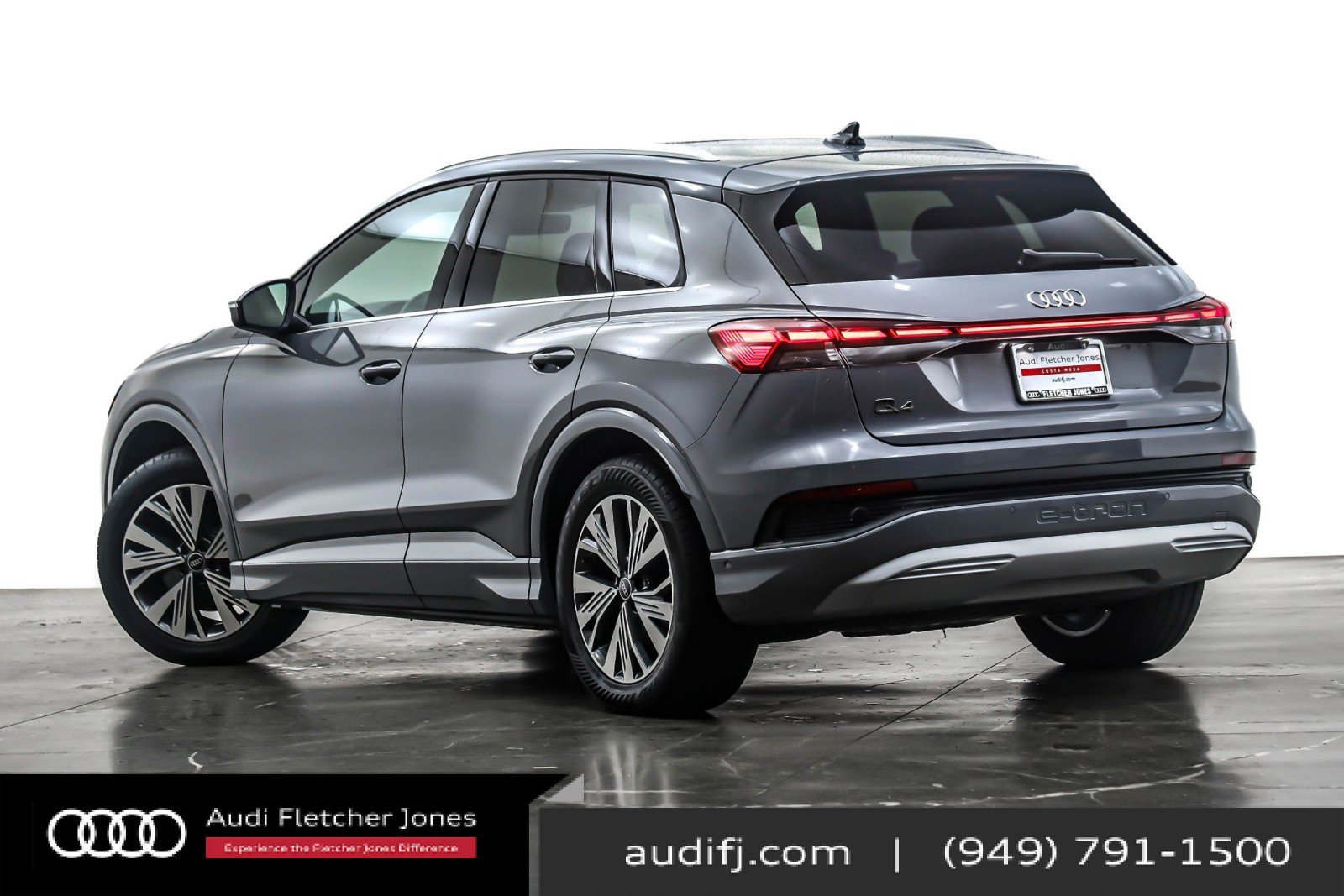 Used 2024 Audi Q4 e-tron Premium Plus image 12