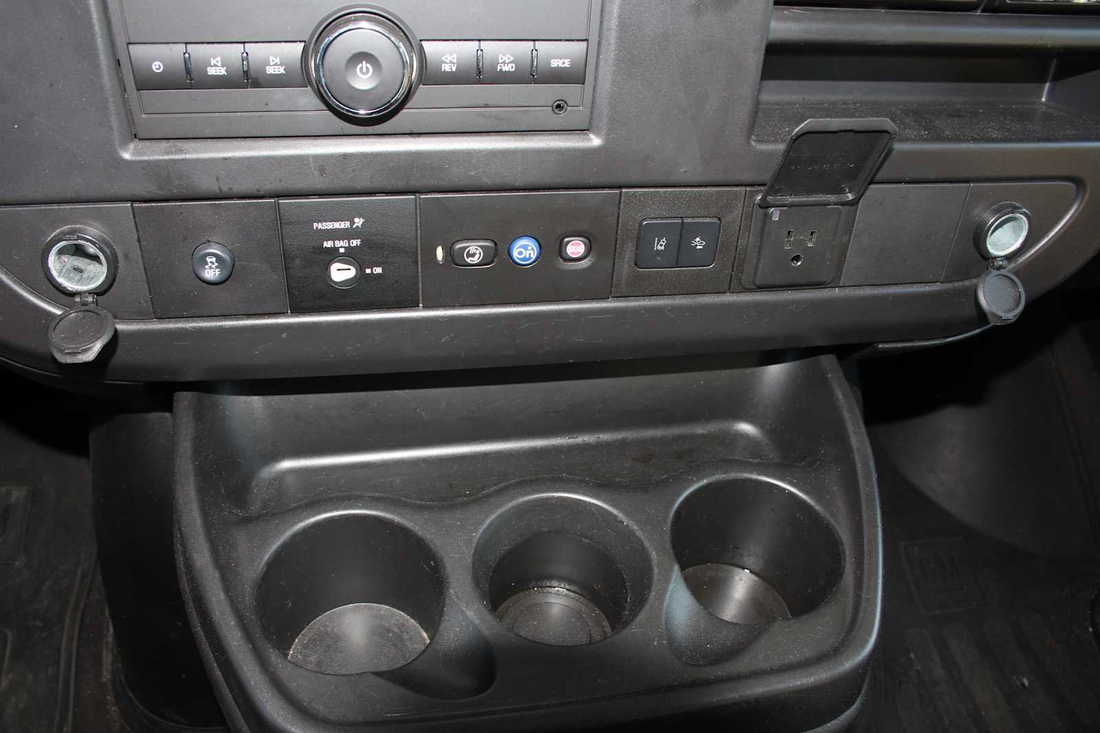 Used 2025 Chevrolet Express 3500 LT w/ LT Preferred Equipment Group RWD image 33