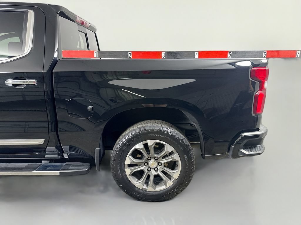 Used 2024 Chevrolet Silverado 1500 High Country AWD/4WD image 41