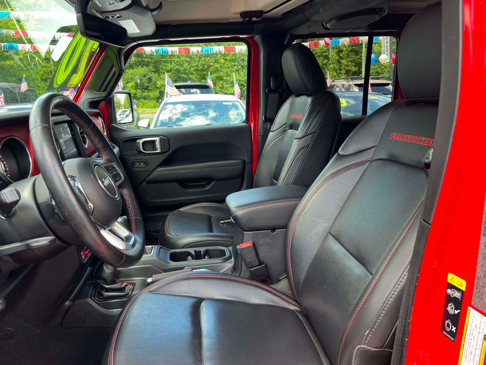 Used 2020 Jeep Wrangler Unlimited Rubicon w/ Dual Top Group AWD/4WD image 25