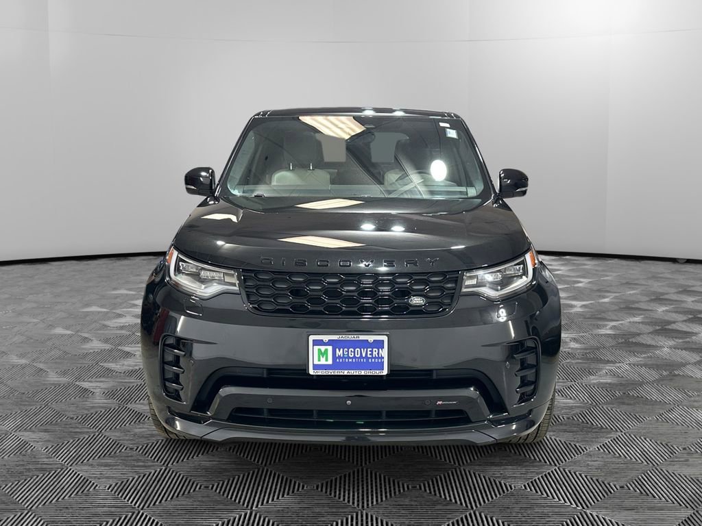 Used 2023 Land Rover Discovery S R-Dynamic image 8