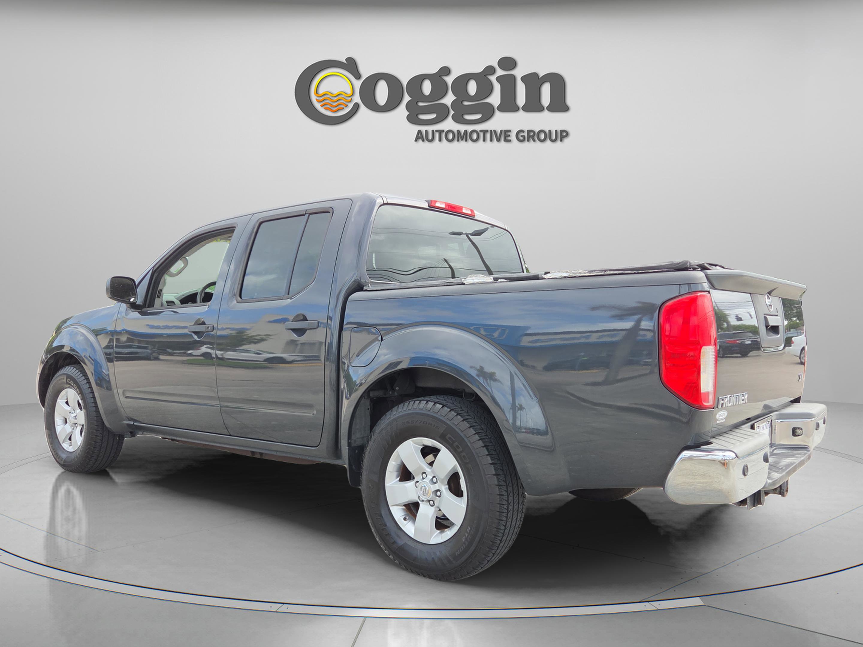 Used 2013 Nissan Frontier SV w/ SV Value Truck Pkg image 3