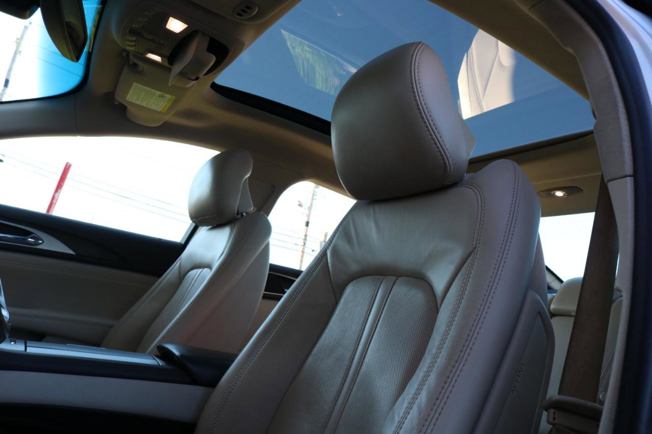 Used 2017 Lincoln MKZ Reserve w/ Technology Package image 22