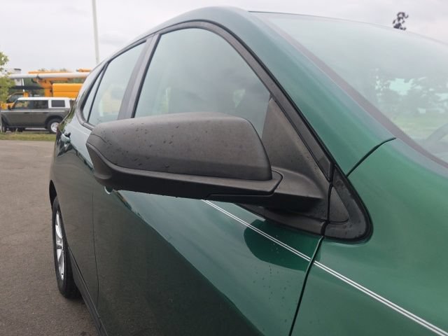 Used 2018 Chevrolet Equinox LS FWD image 5
