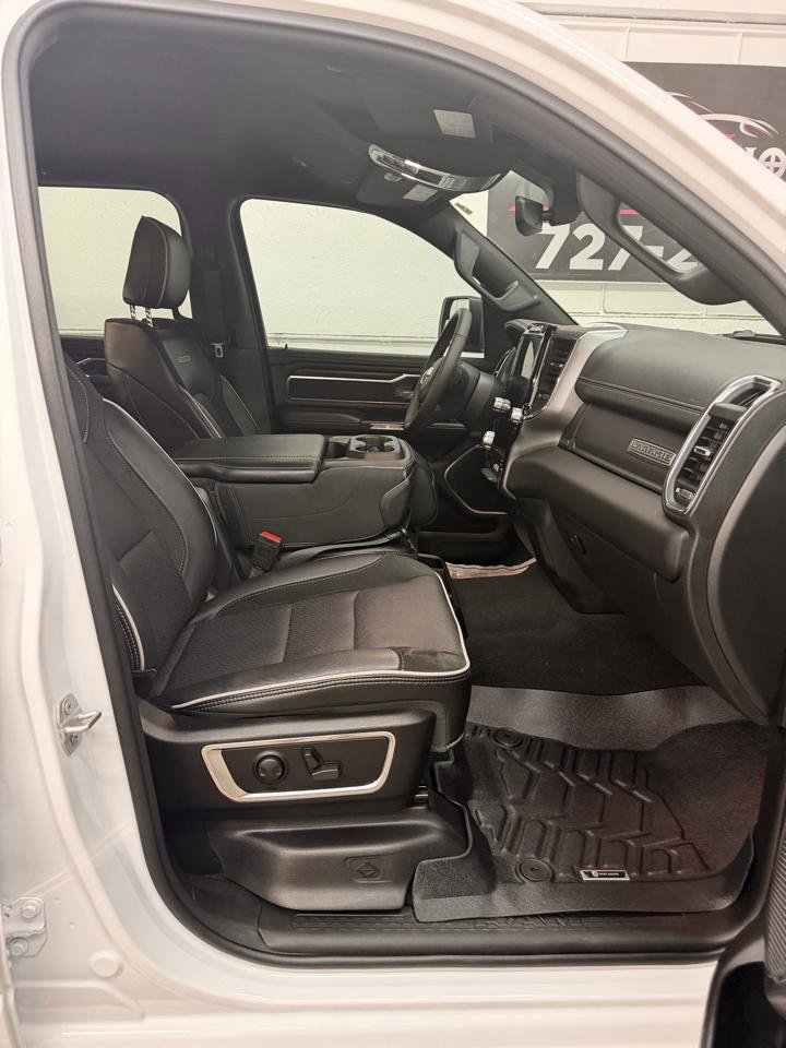 Used 2025 RAM 1500 Laramie AWD/4WD image 35