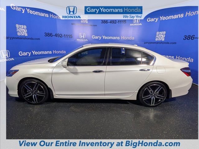 Used 2017 Honda Accord Touring image 8