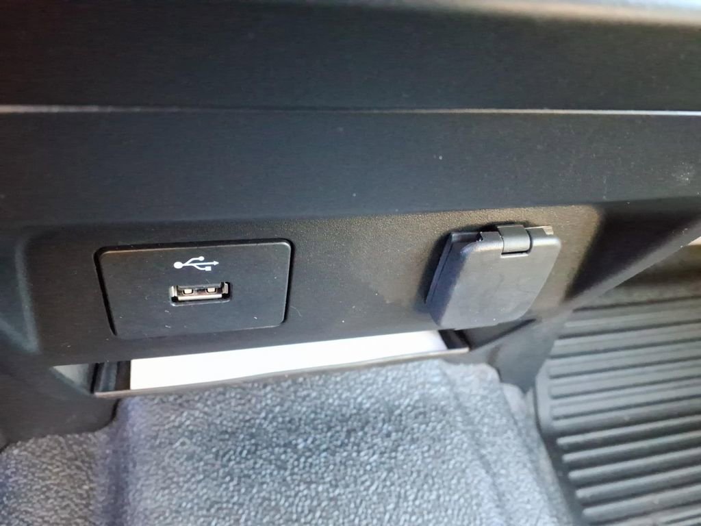 Used 2020 Ford F250 XL w/ Power Equipment Group image 22