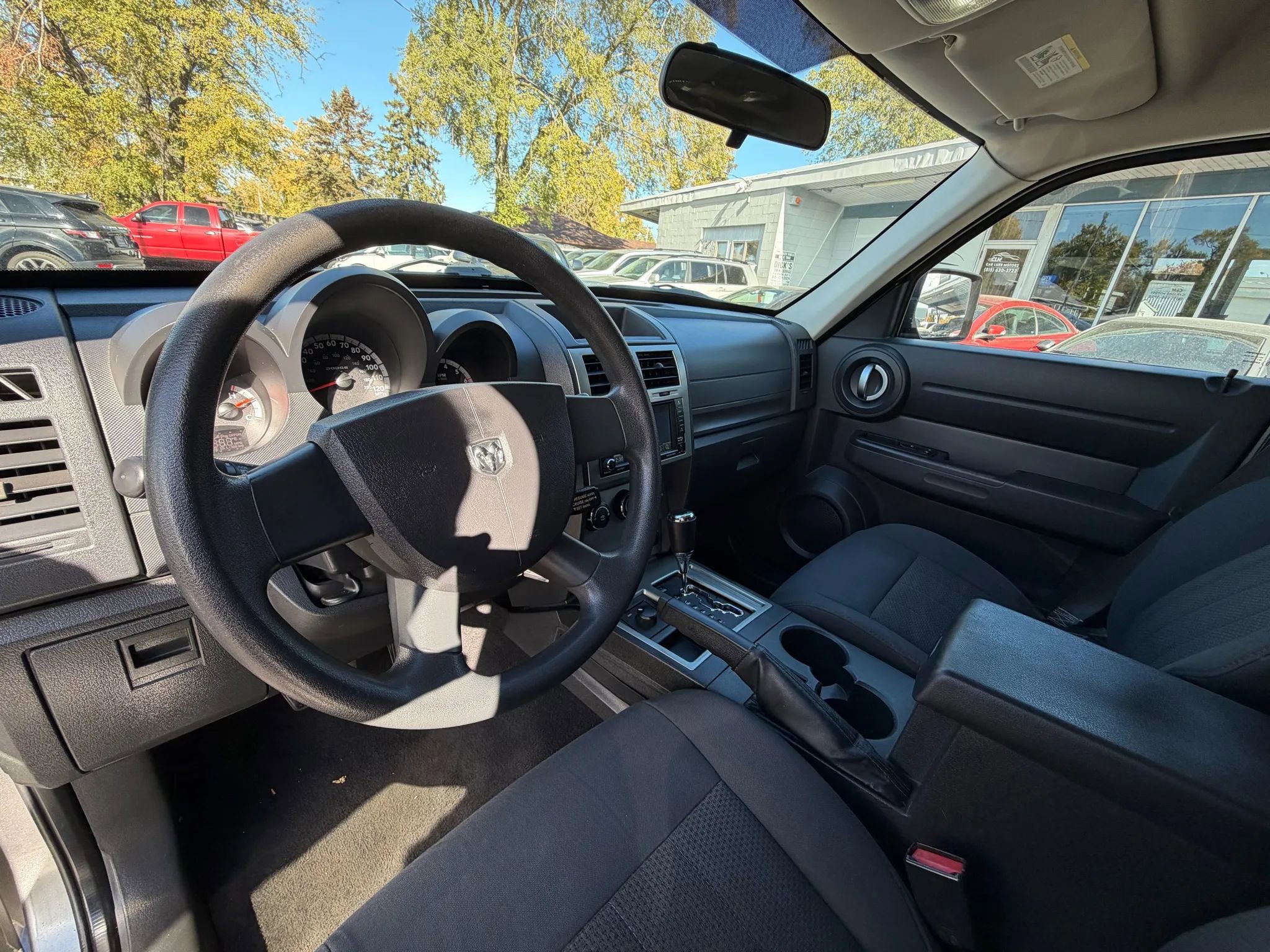 Used 2011 Dodge Nitro Heat w/ Popular Equipment Group image 9