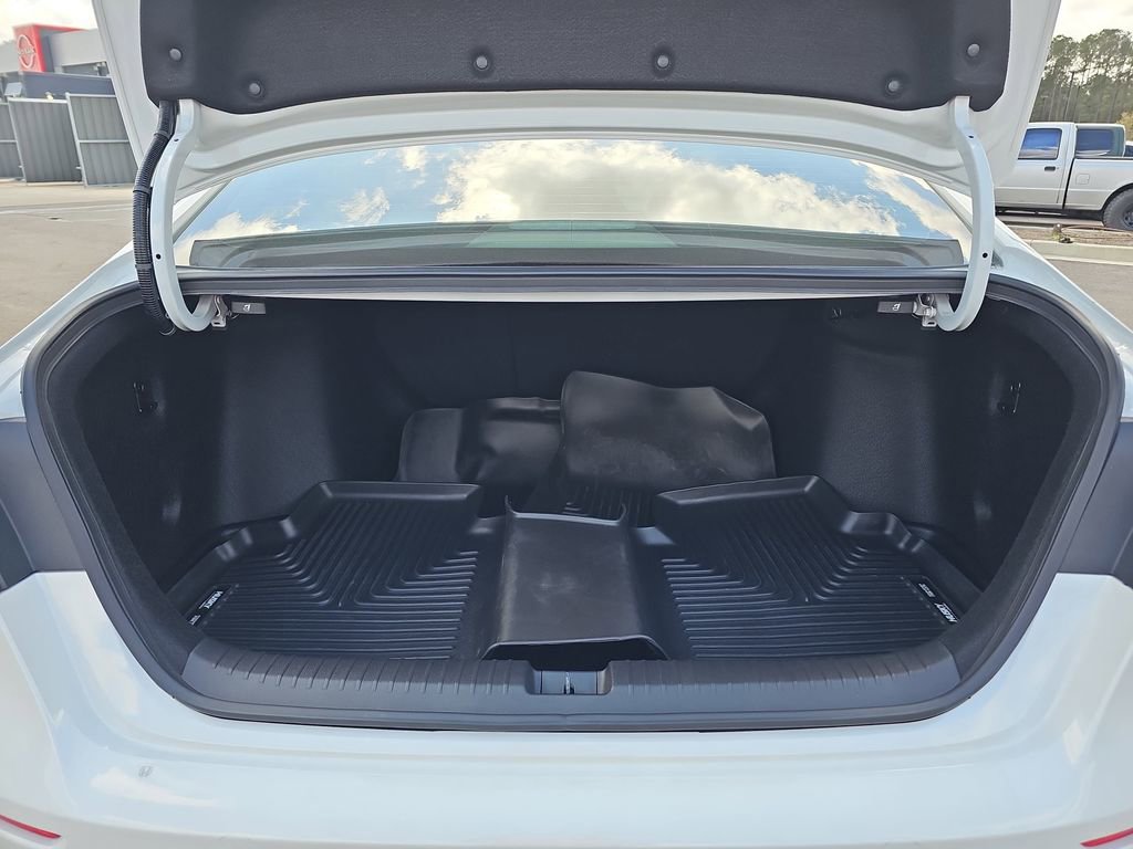 Used 2023 Honda Accord Sport image 15